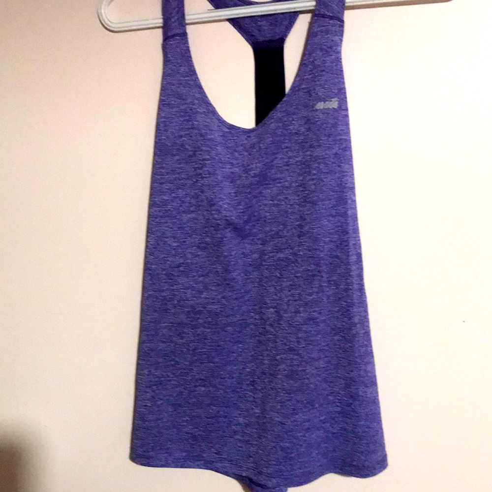 Avía brand running shirt purple medium